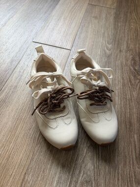 Cream Women's Fashion Sneakers - Casual Comfort